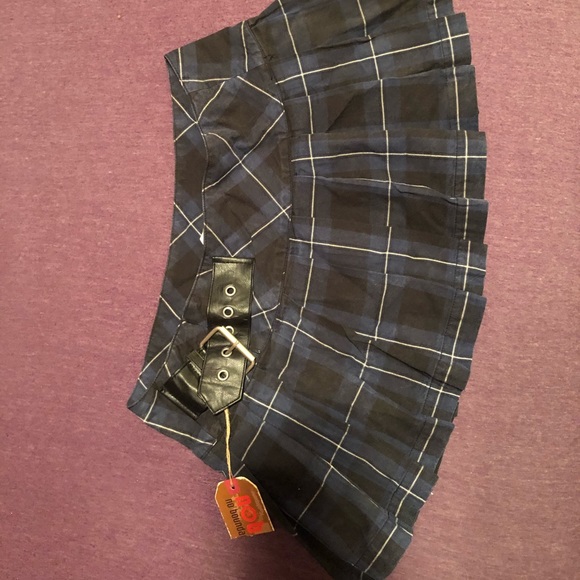 Blue mini skirt - Picture 2 of 3